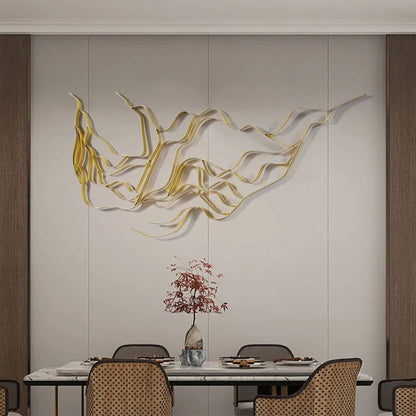 Luxury Abstract Wavy Lines Wall Decor Irregular Metal Wall Art in Gold for Living Room - 