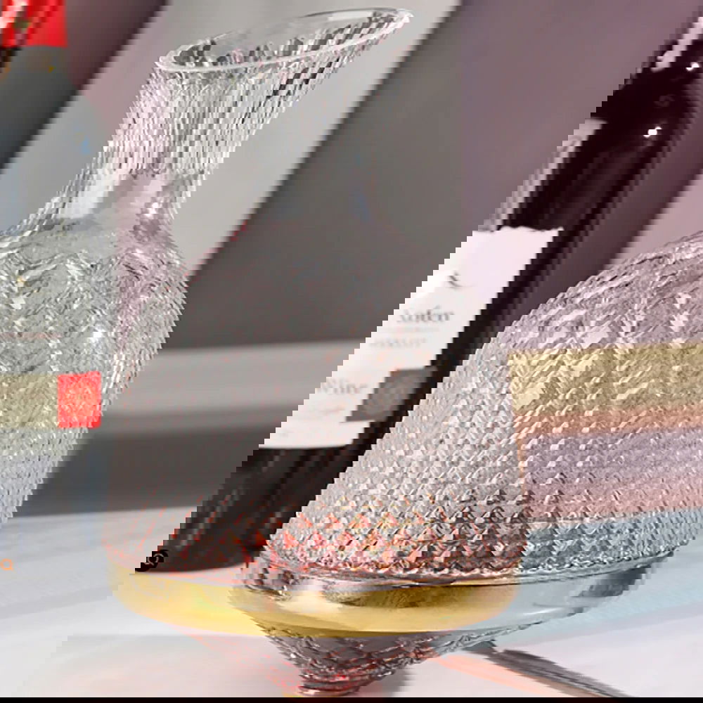 Luxury Tumbler Wine Decanter 360 Rotating Hand-Carved Diamond Creative Spin Decanter - 