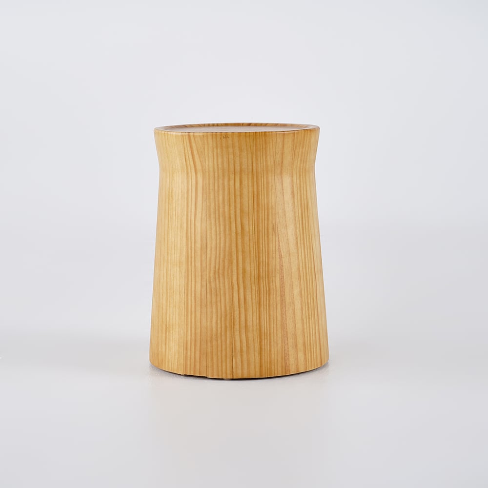 Small Cottage Round Wood Side Table Tray Top in Beige End Table - 